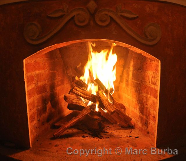 D'Leyenda fireplace
