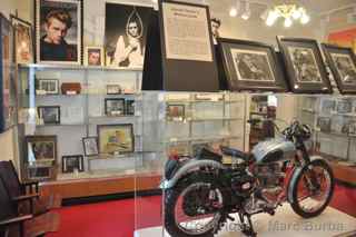 James Dean Fairmount 1955 Triumph motorcycle