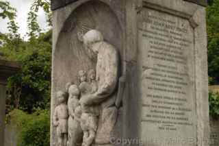 Arnos Vale penny memorial