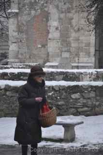 budapest old woman