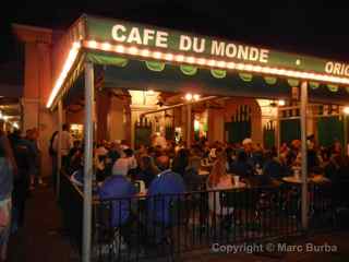 New Orleans Cafe Du Monde night