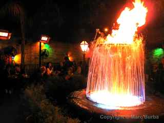 New Orleans Pat O'Brien's fire fountain patio