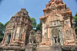 Preah Ko Roluos Group sandstone towers