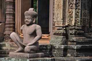 Banteay Srei inner temples