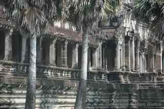 Angkor Wat bas-reliefs external gallery